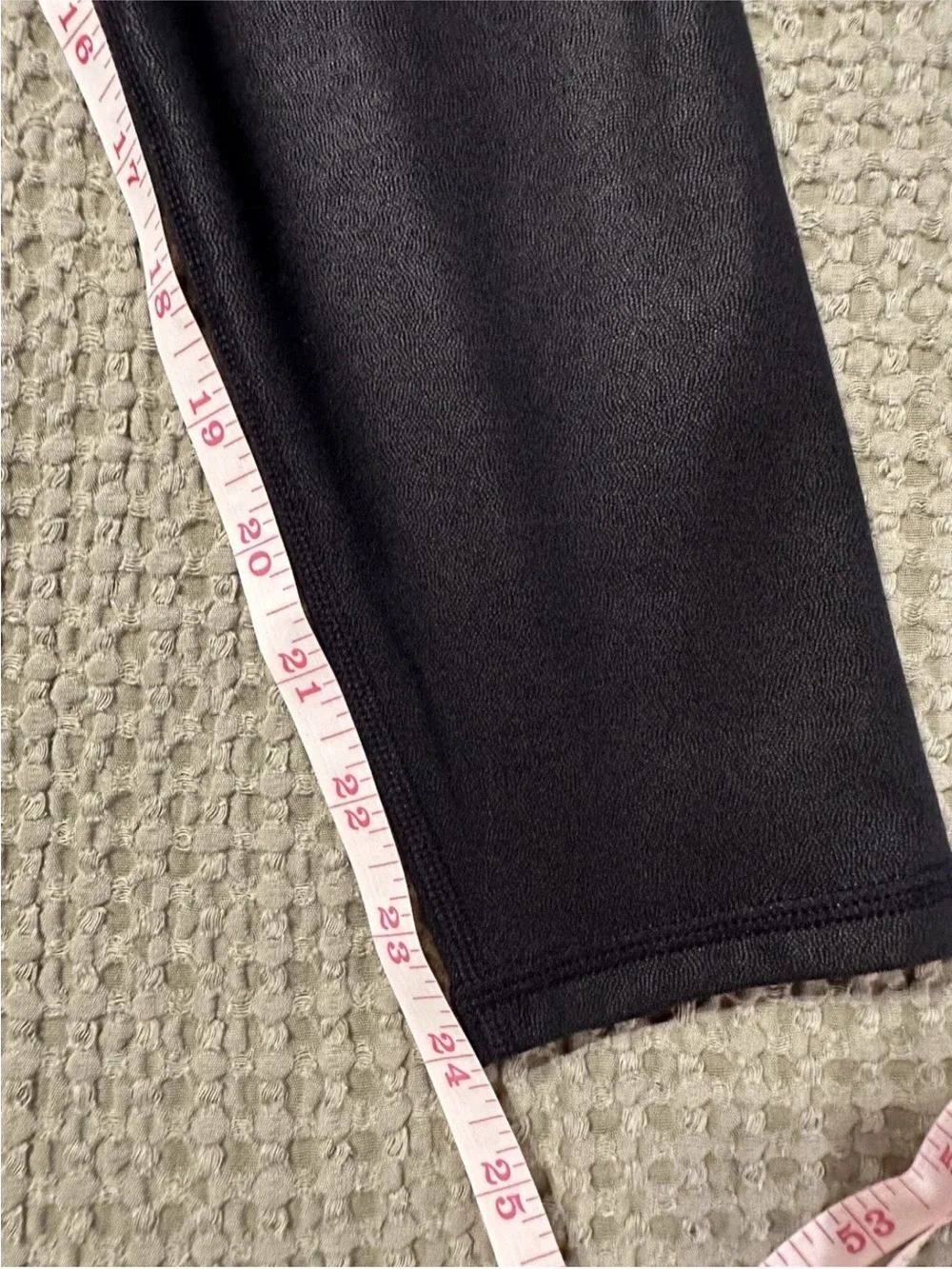 Women’s Fabletics Ankle Leggings Stretch Solid Black with sheen XS 24” length
